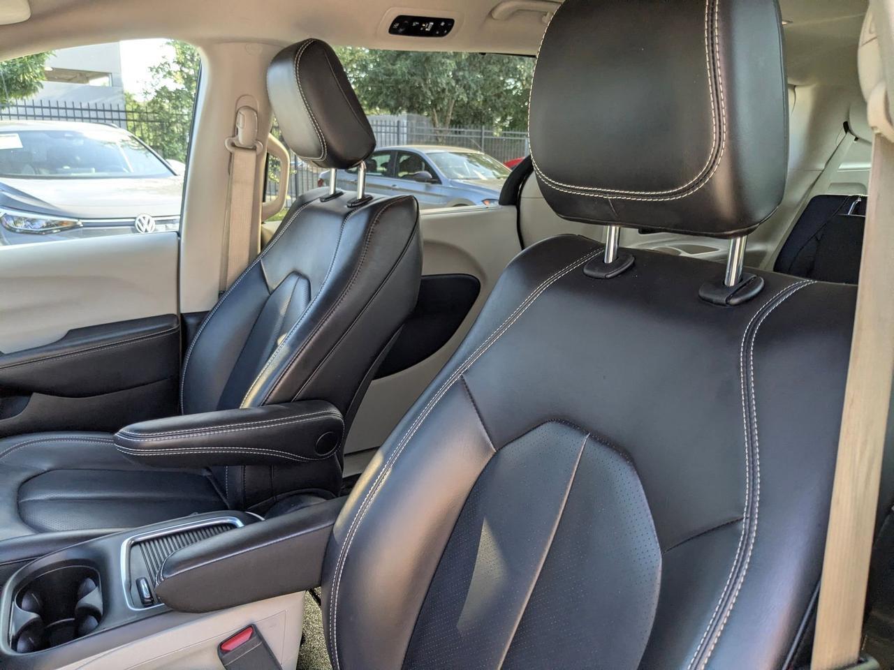2023 Chrysler Pacifica Touring L San Antonio TX