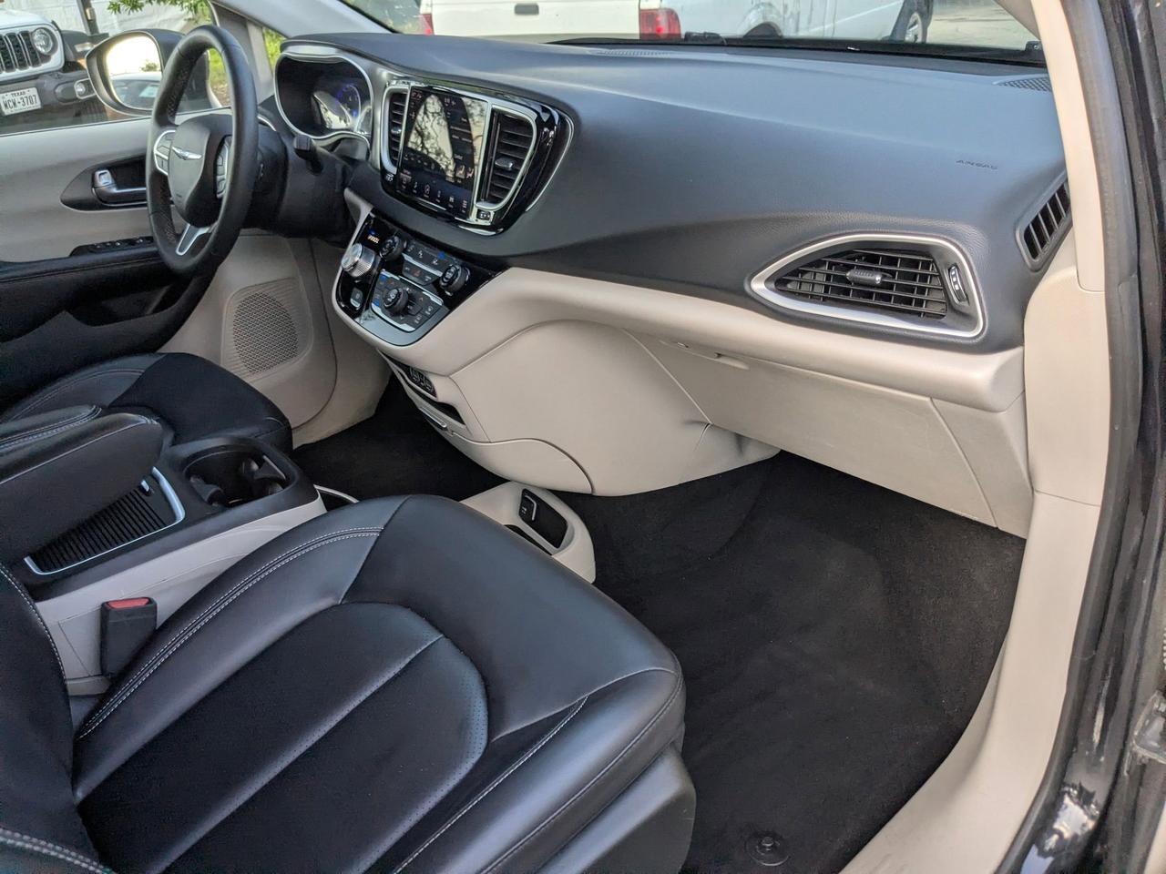 2023 Chrysler Pacifica Touring L San Antonio TX