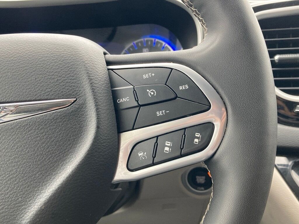 2023 Chrysler Pacifica Touring L San Antonio TX