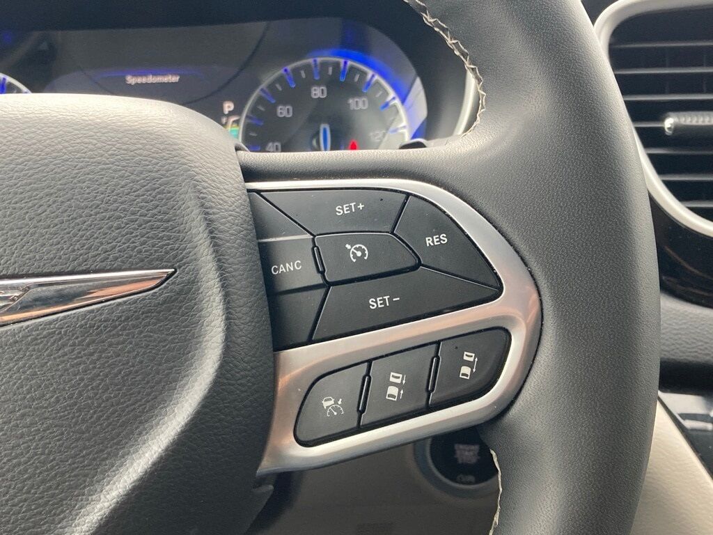 2023 Chrysler Pacifica Touring L San Antonio TX