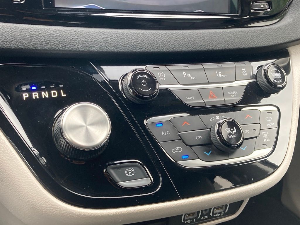 2023 Chrysler Pacifica Touring L San Antonio TX