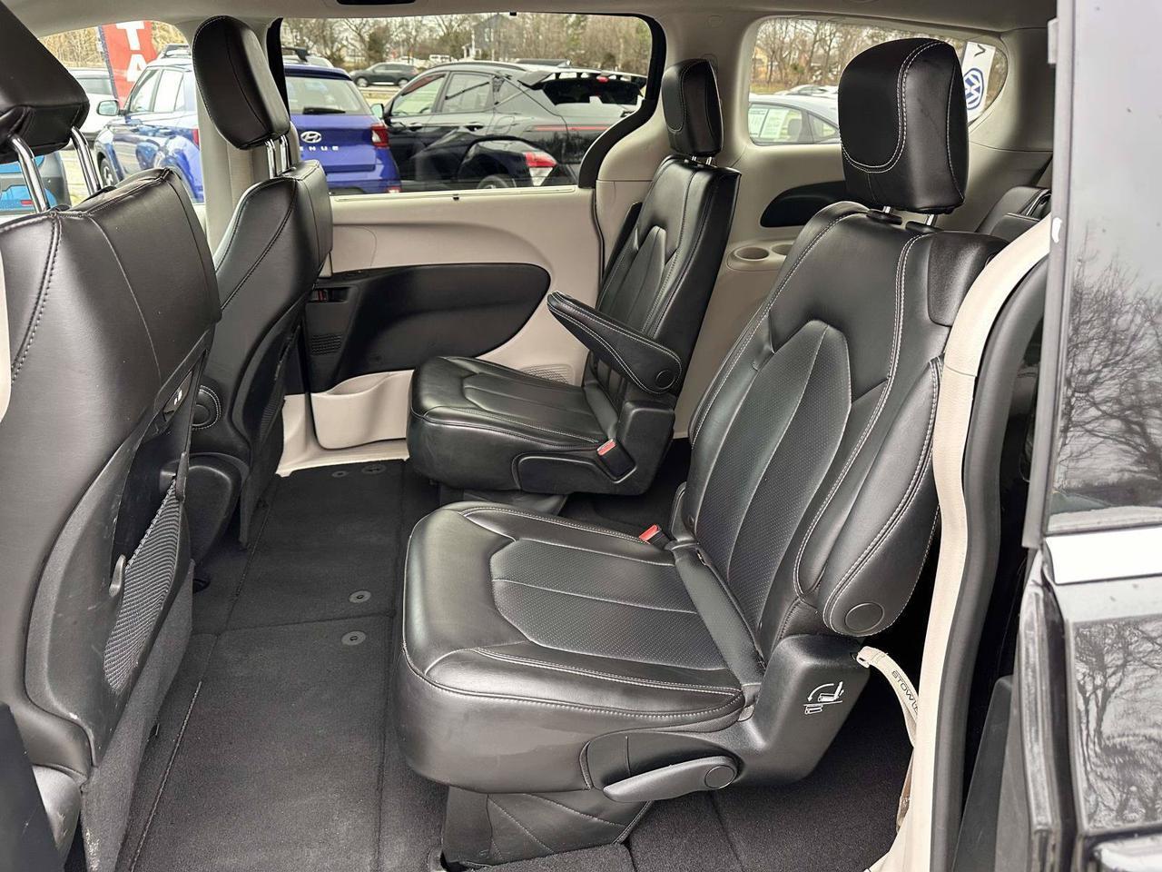 2023 Chrysler Pacifica Touring L San Clemente CA