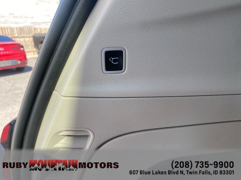 2023 Chrysler Pacifica Touring L Twin Falls ID