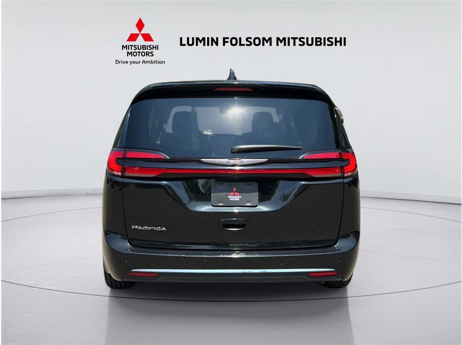2023 Chrysler Pacifica Touring L Van 4D Folsom CA