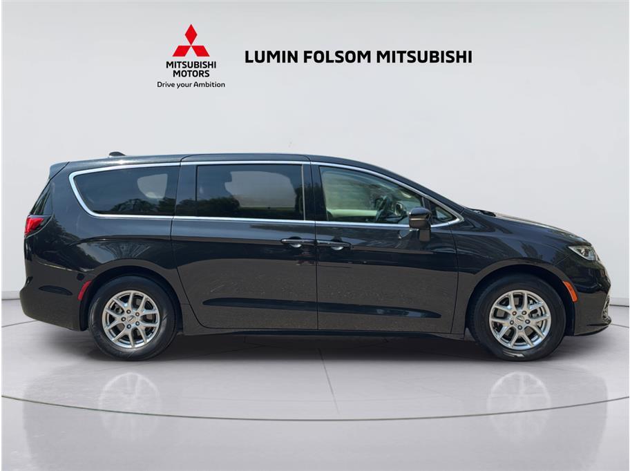 2023 Chrysler Pacifica Touring L Van 4D Folsom CA