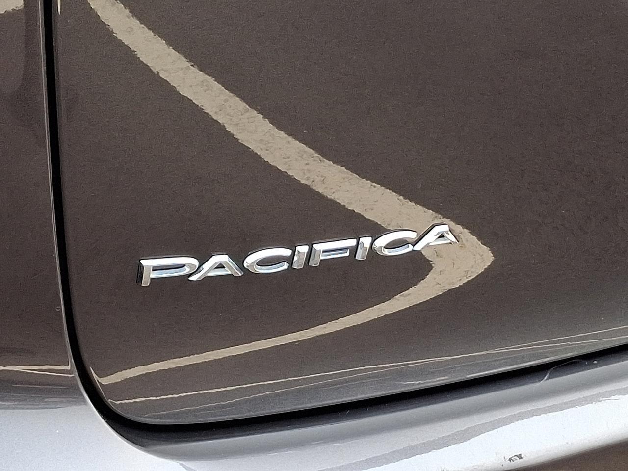 2023 Chrysler Pacifica Touring L Vineland NJ