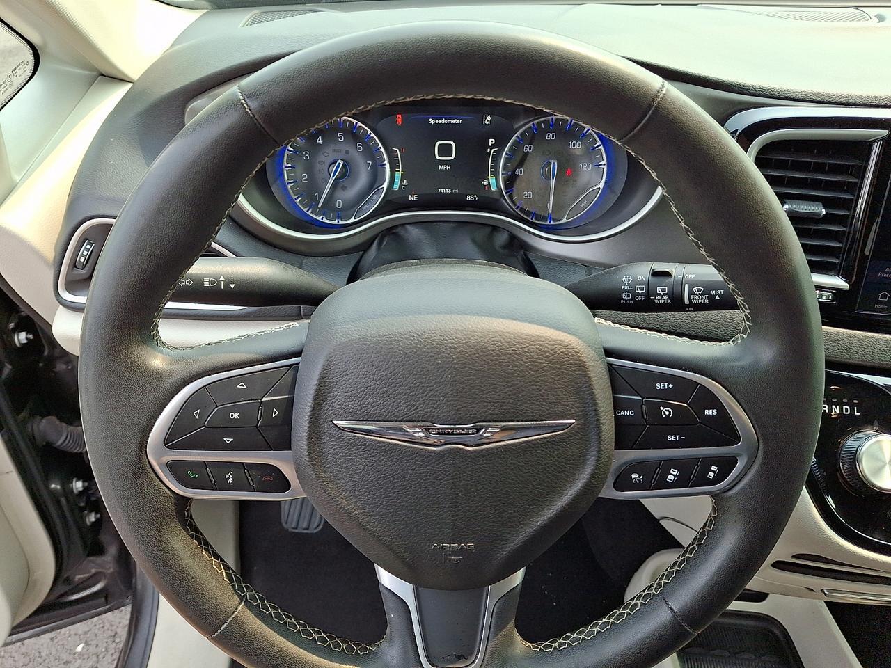 2023 Chrysler Pacifica Touring L Vineland NJ