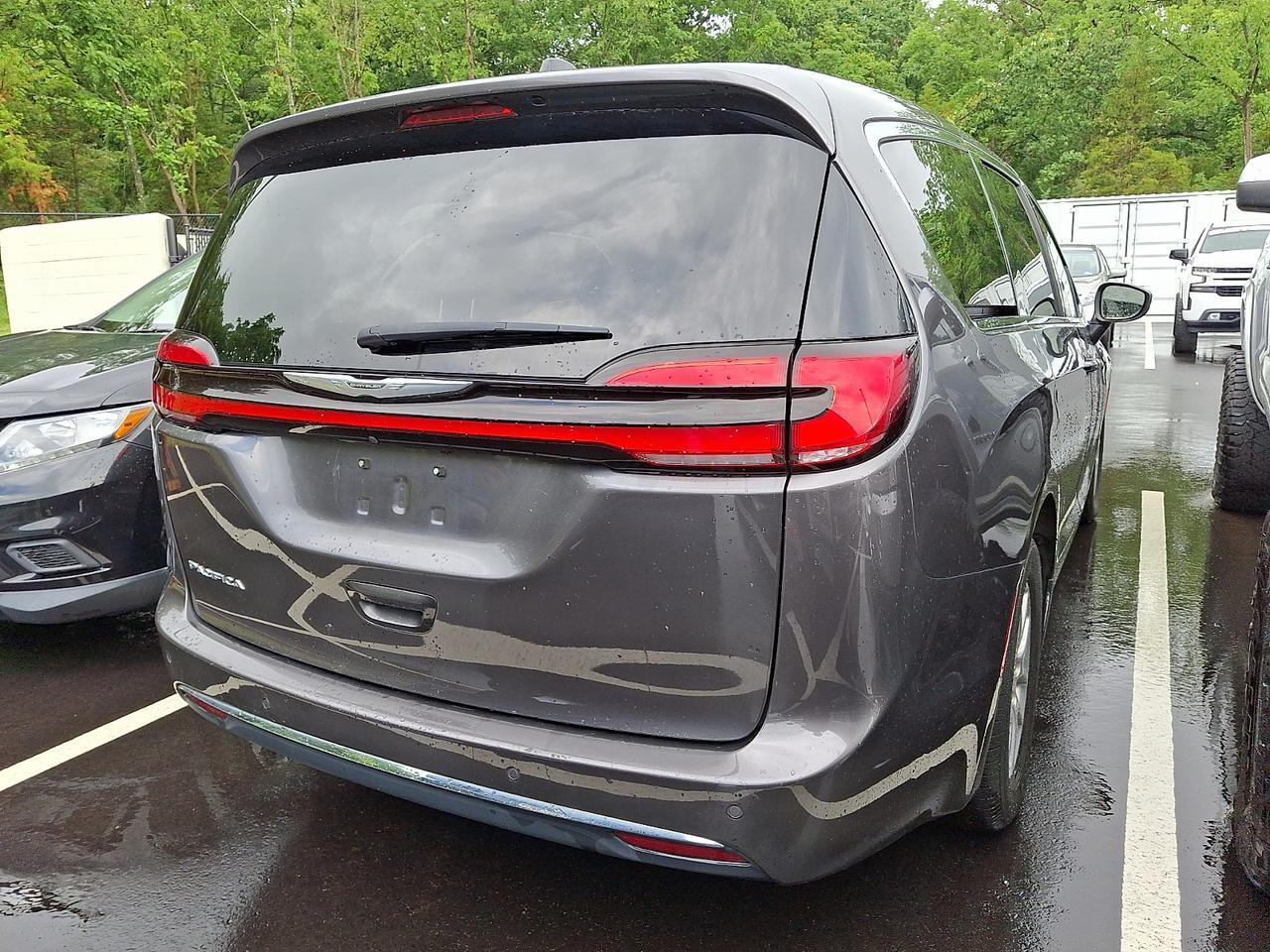 2023 Chrysler Pacifica Touring L Vineland NJ