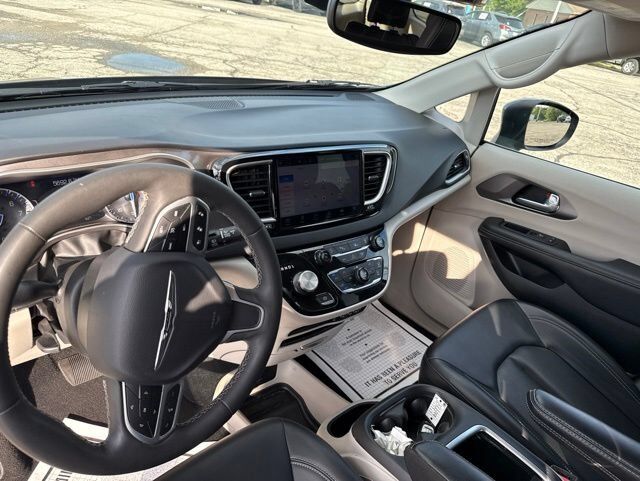 2023 Chrysler Pacifica Touring L Farmington MO