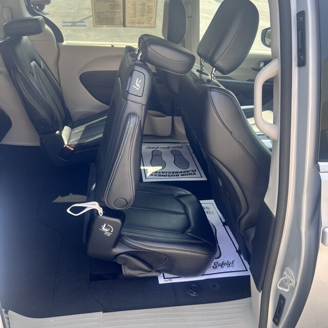 2023 Chrysler Pacifica Touring L Herrin IL