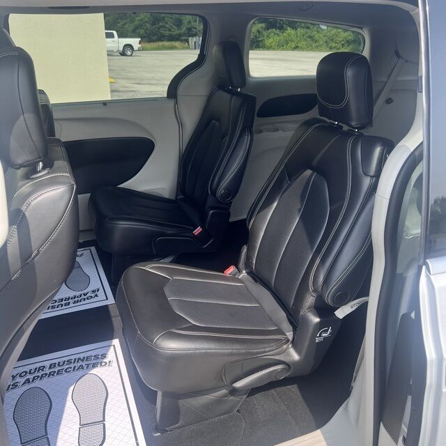 2023 Chrysler Pacifica Touring L Herrin IL