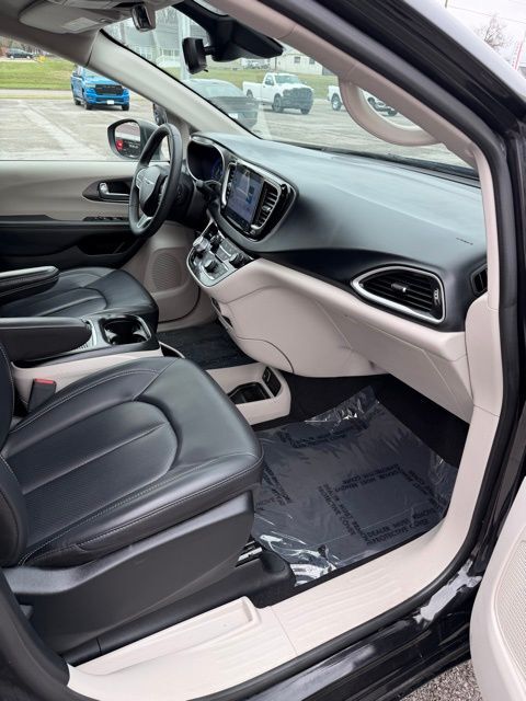 2023 Chrysler Pacifica Touring L Herrin IL