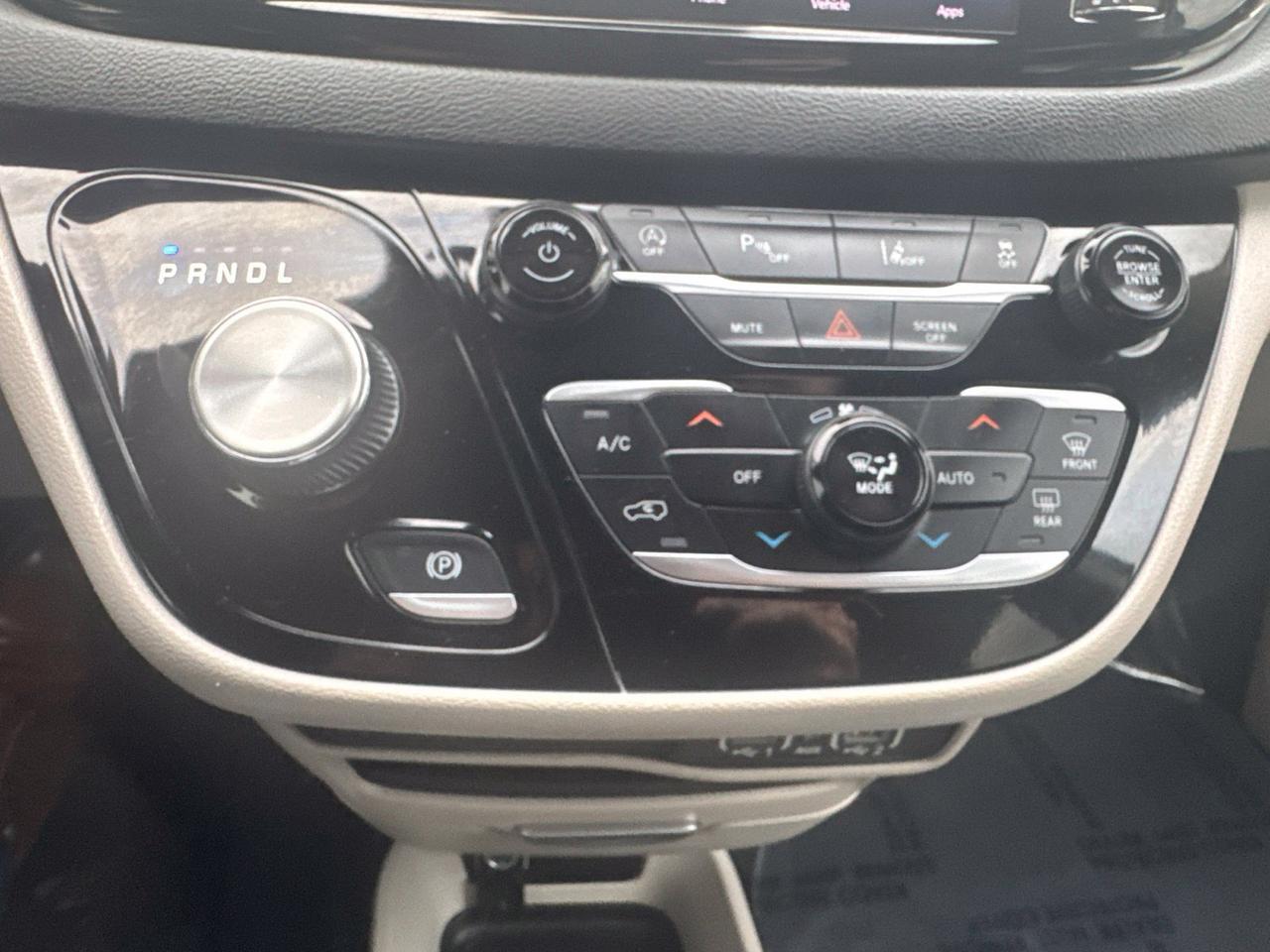2023 Chrysler Pacifica Touring L West Burlington IA