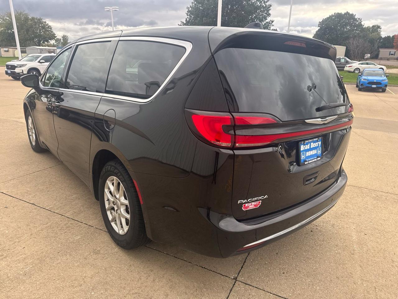 2023 Chrysler Pacifica Touring L West Burlington IA