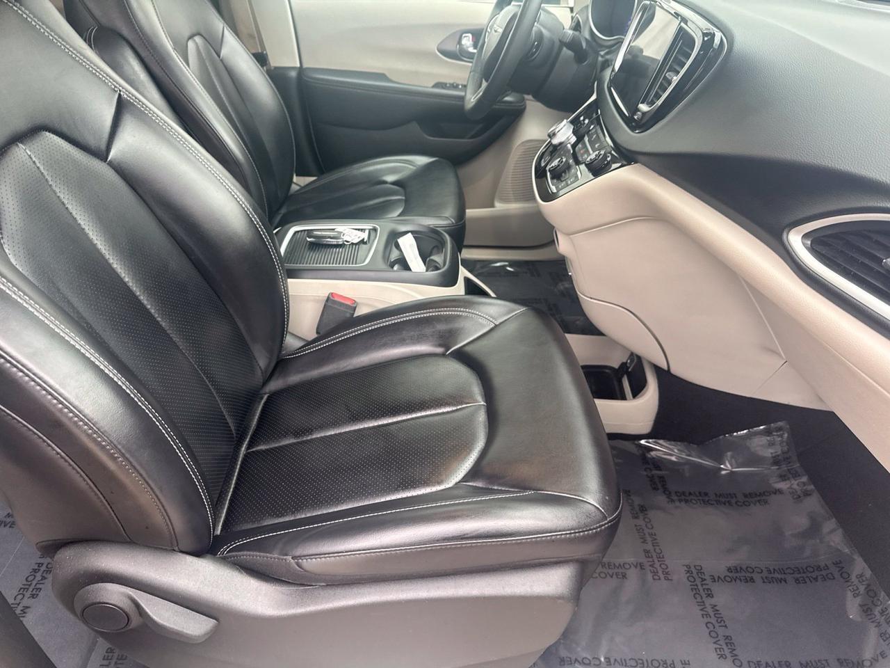 2023 Chrysler Pacifica Touring L West Burlington IA