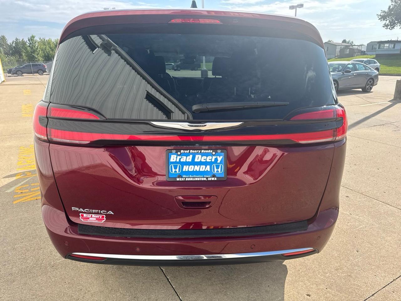 2023 Chrysler Pacifica Touring L West Burlington IA