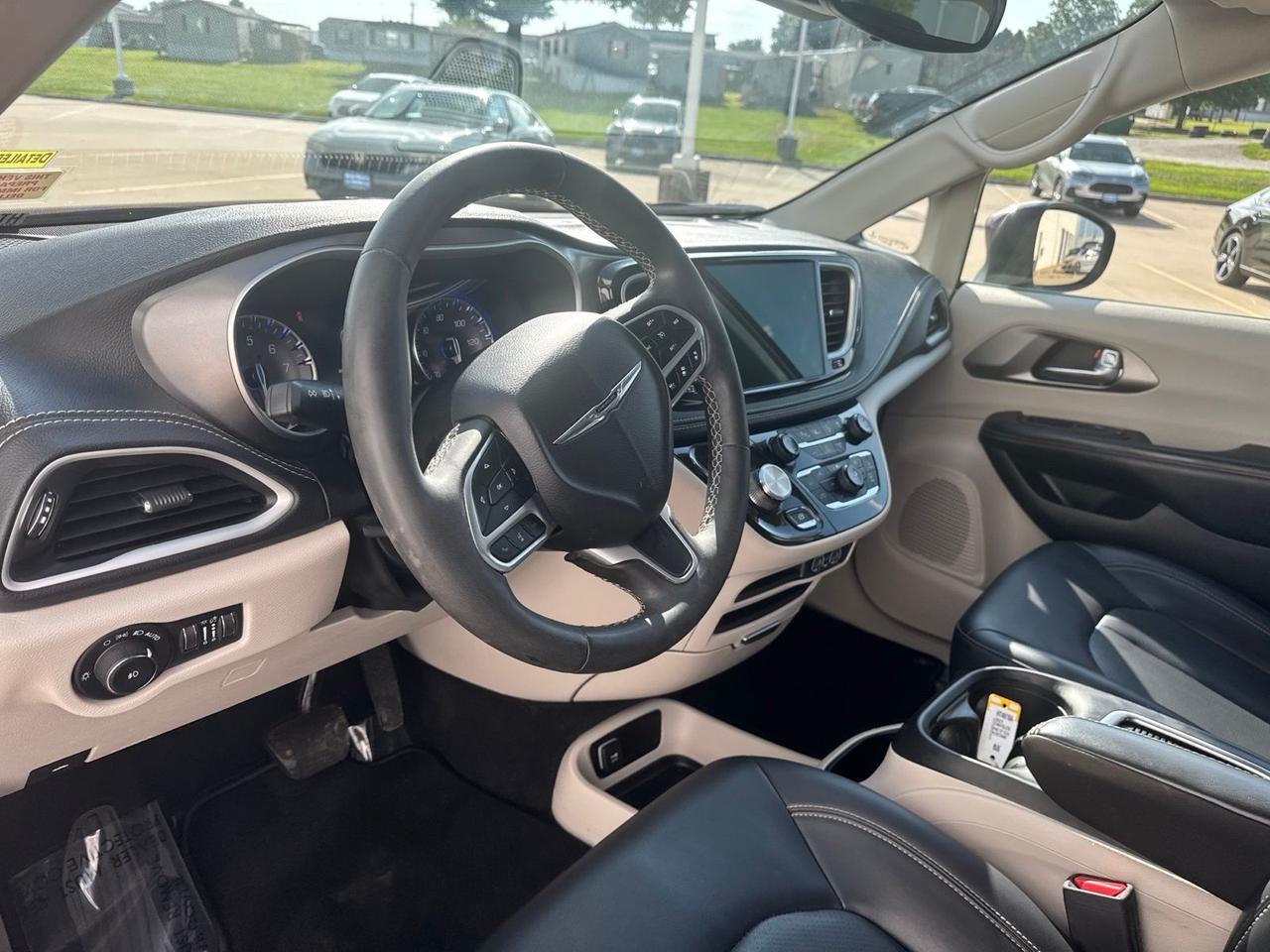 2023 Chrysler Pacifica Touring L West Burlington IA