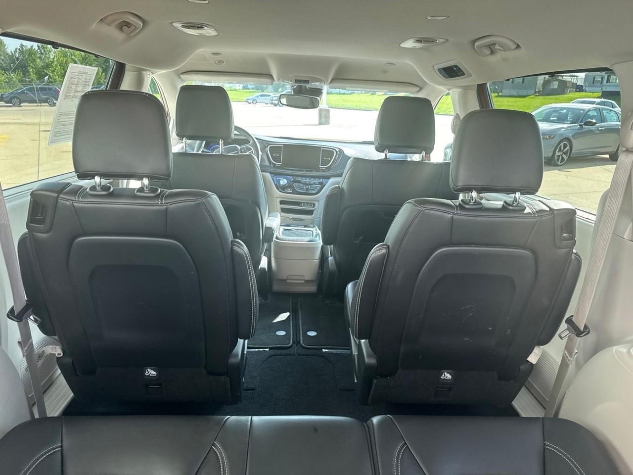 2023 Chrysler Pacifica Touring L West Burlington IA