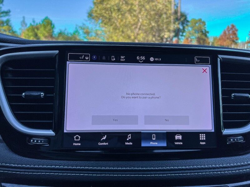 2023 Chrysler Pacifica Touring L Wilmington NC