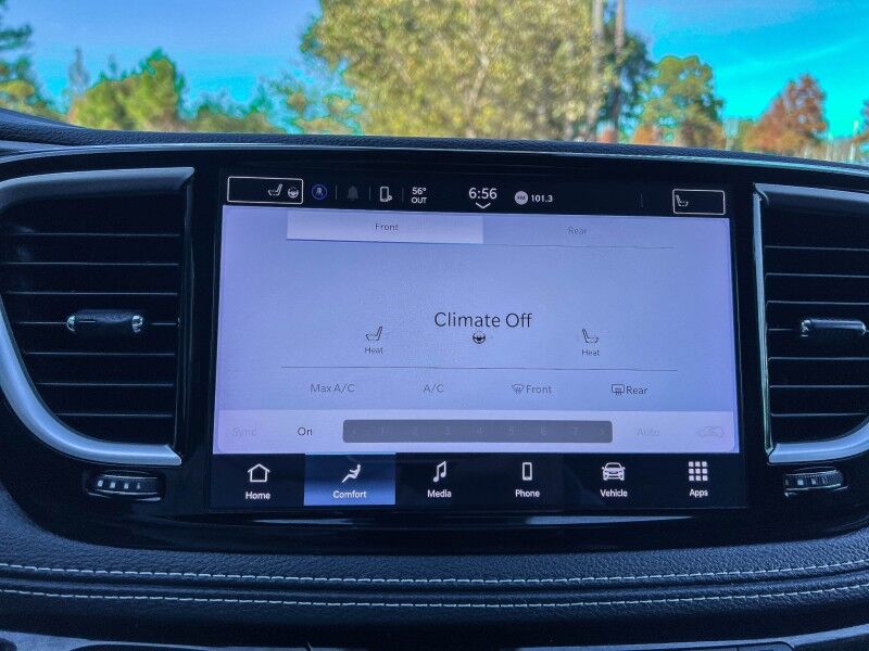 2023 Chrysler Pacifica Touring L Wilmington NC