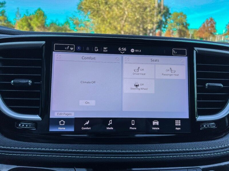 2023 Chrysler Pacifica Touring L Wilmington NC