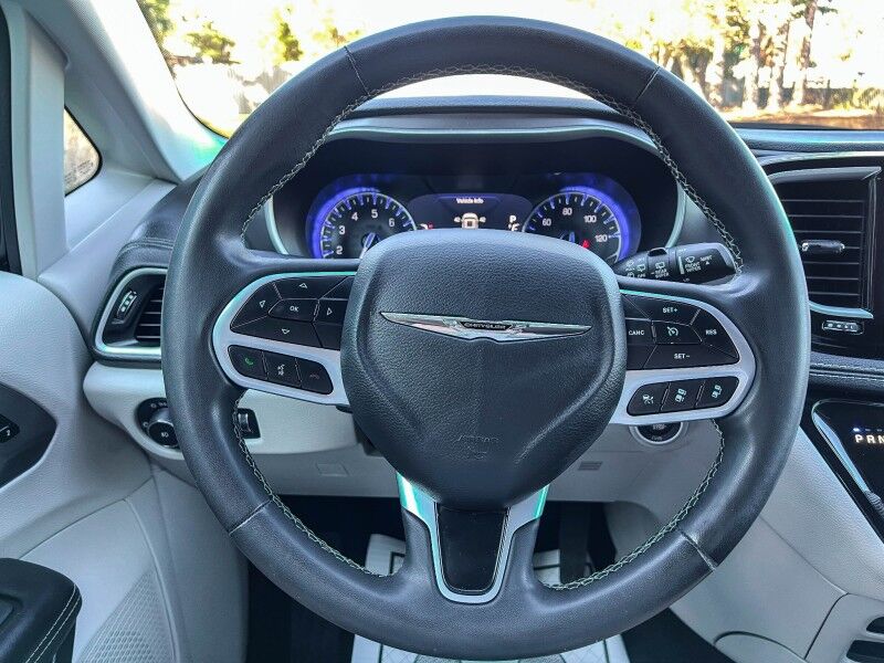 2023 Chrysler Pacifica Touring L Wilmington NC