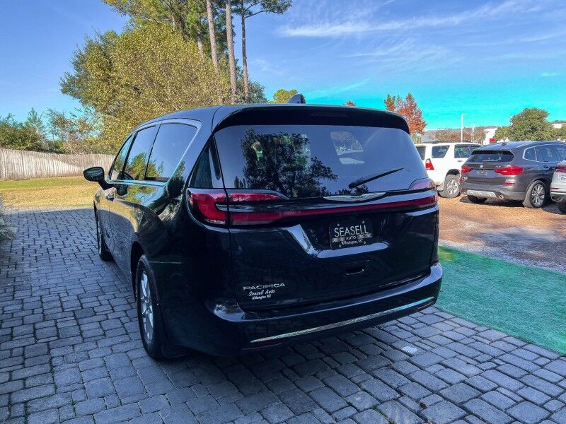 2023 Chrysler Pacifica Touring L Wilmington NC