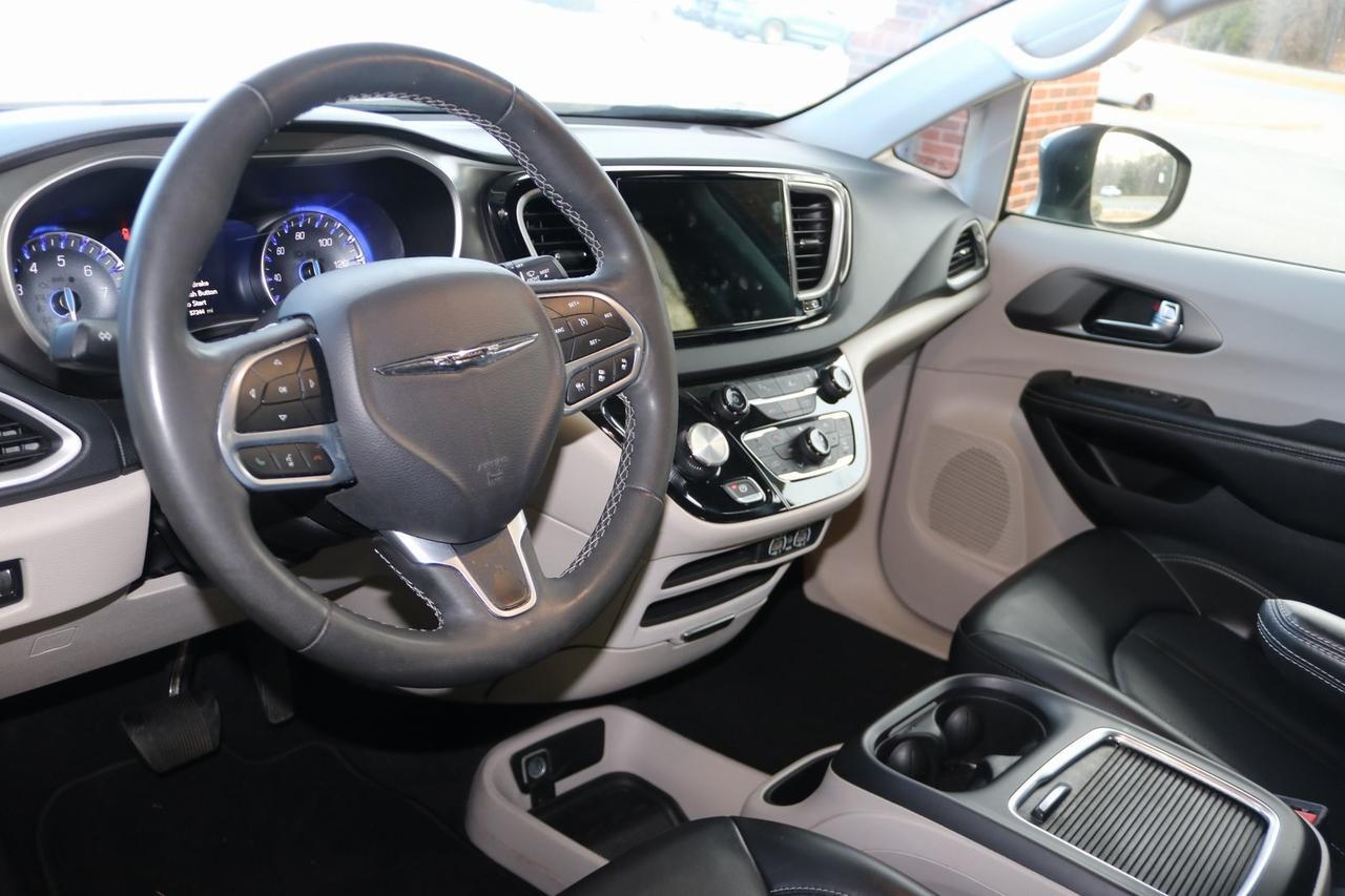 2023 Chrysler Pacifica Touring L Fredericksburg VA