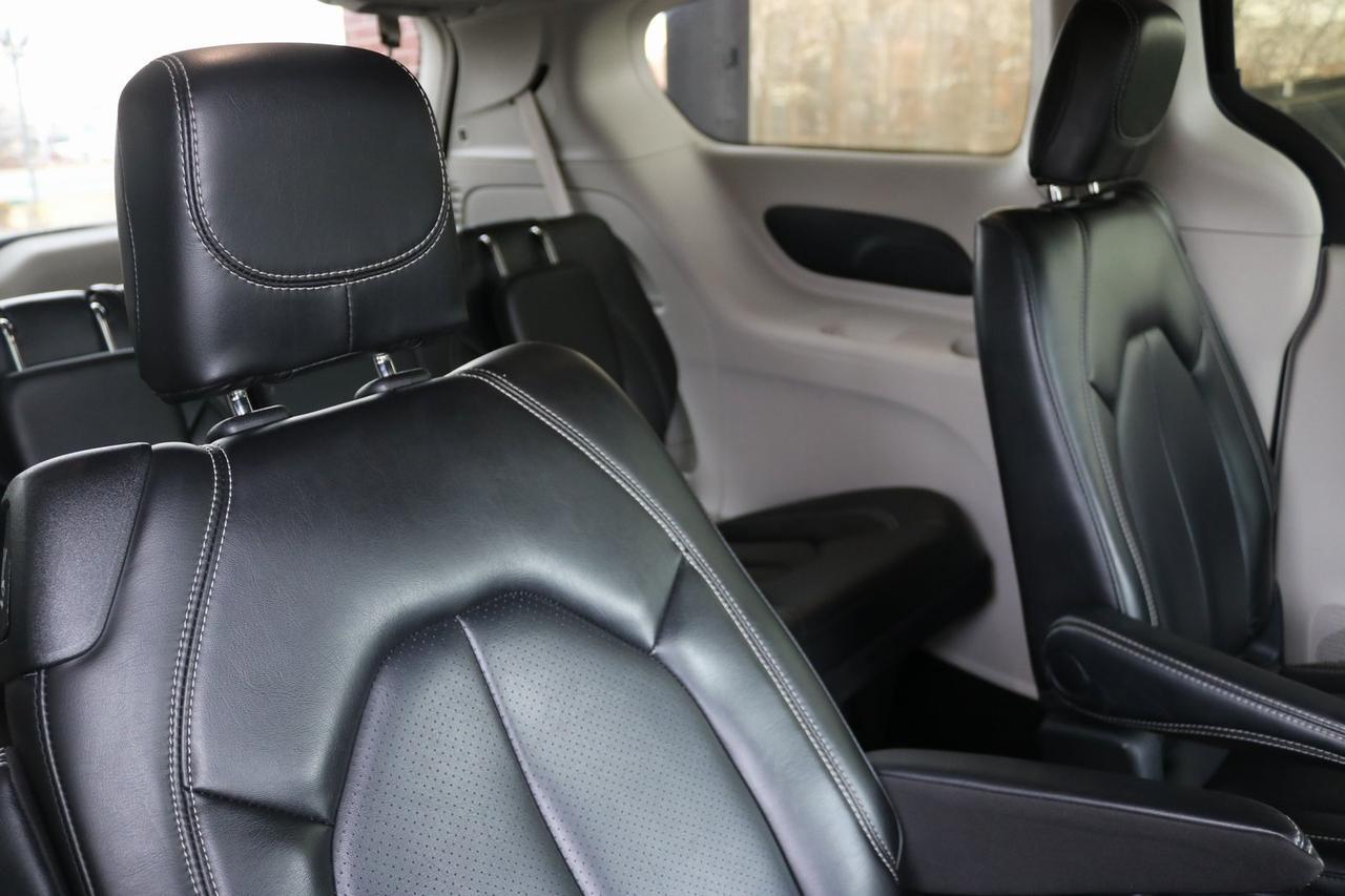 2023 Chrysler Pacifica Touring L Fredericksburg VA