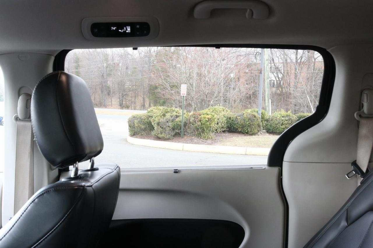 2023 Chrysler Pacifica Touring L Fredericksburg VA