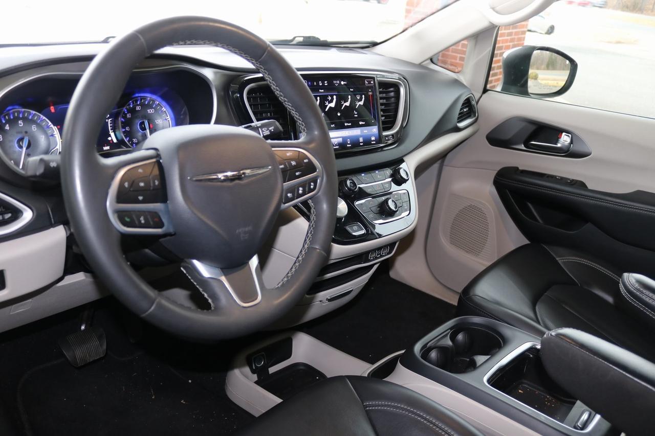 2023 Chrysler Pacifica Touring L Fredericksburg VA