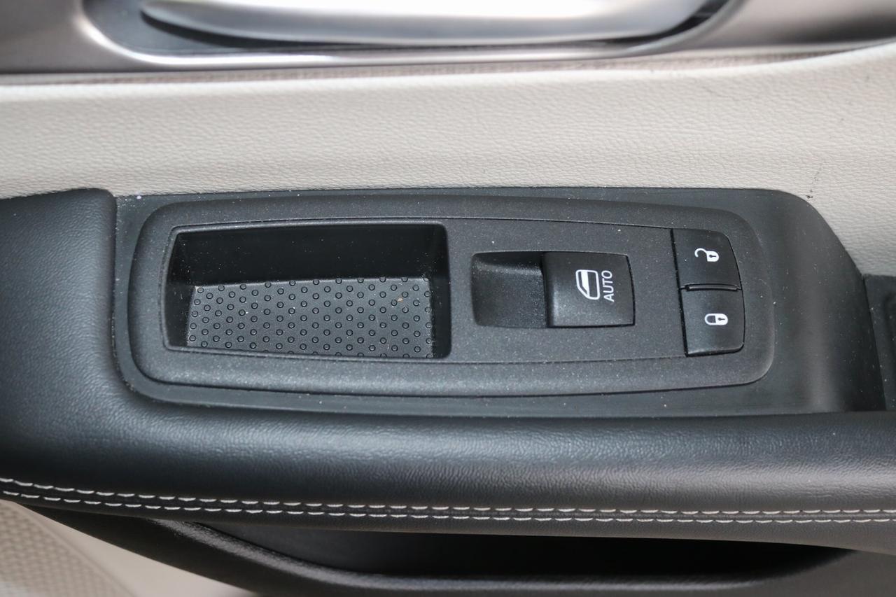 2023 Chrysler Pacifica Touring L Fredericksburg VA