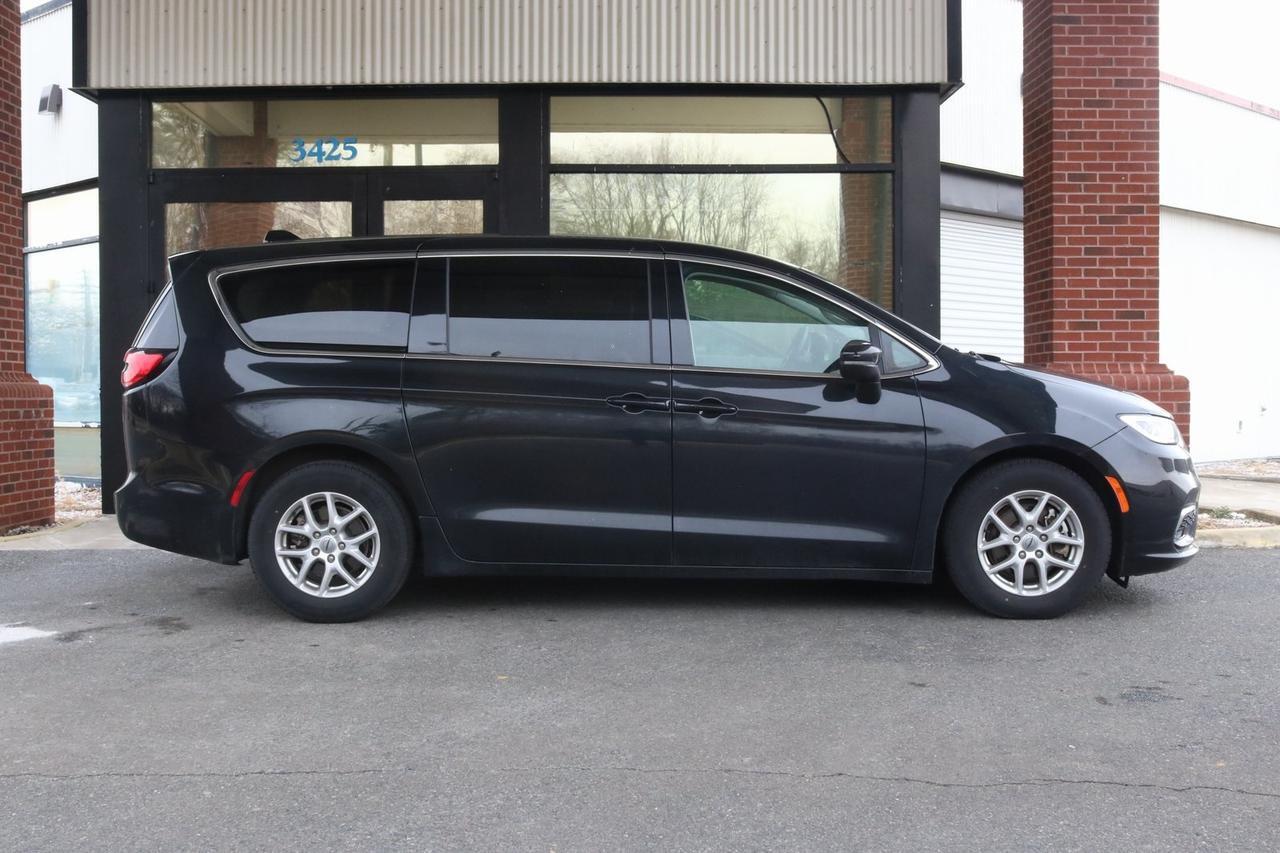 2023 Chrysler Pacifica Touring L Fredericksburg VA