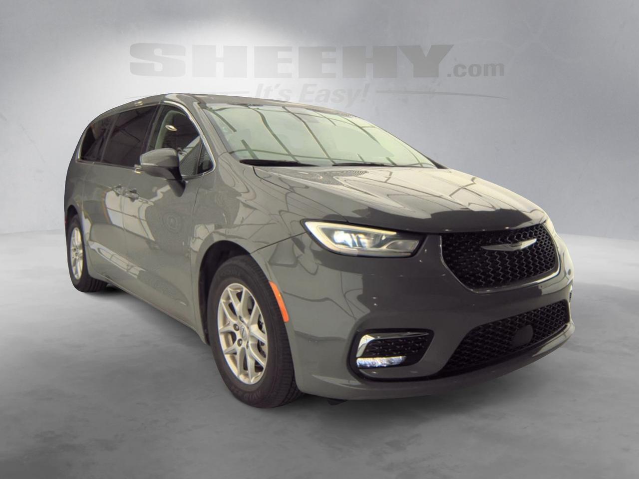 2023 Chrysler Pacifica Touring L Stafford VA
