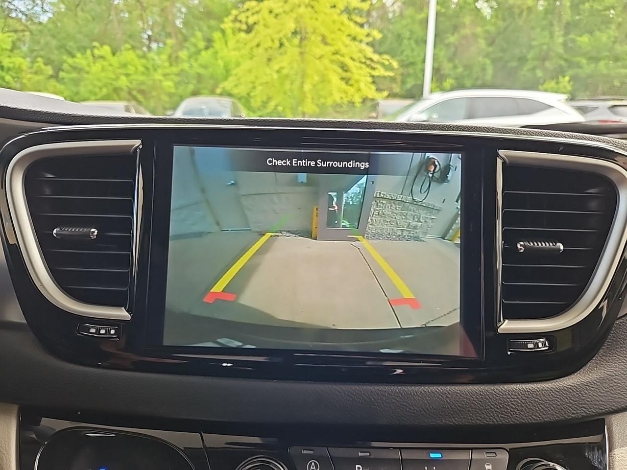 2023 Chrysler Pacifica Touring L Waldorf MD