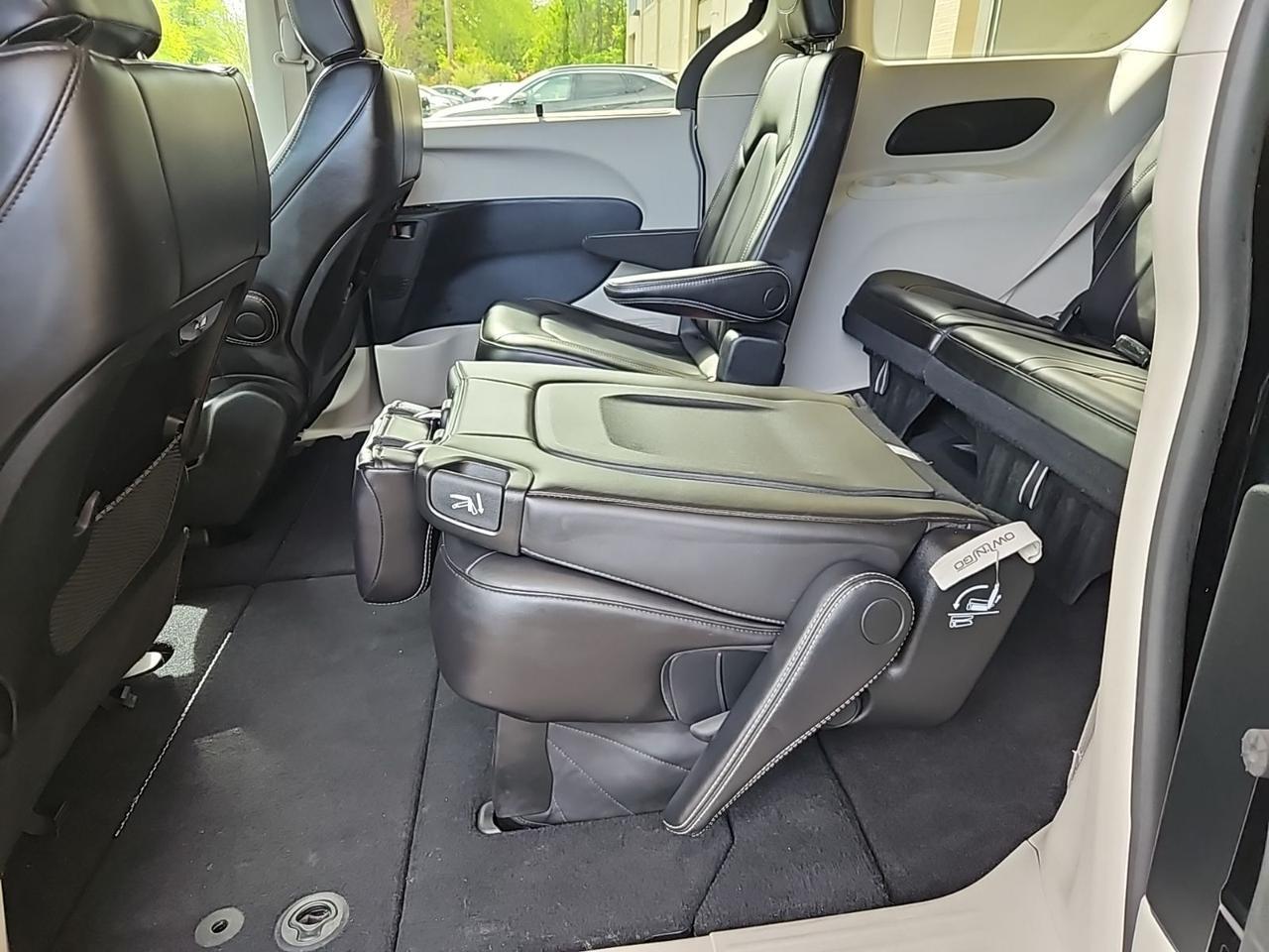 2023 Chrysler Pacifica Touring L Waldorf MD