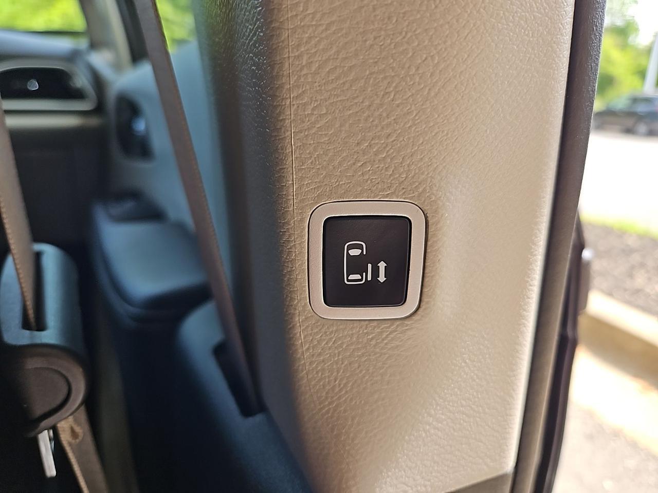 2023 Chrysler Pacifica Touring L Waldorf MD