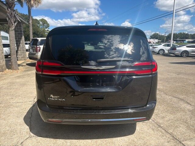 2023 Chrysler Pacifica Touring Lafayette LA