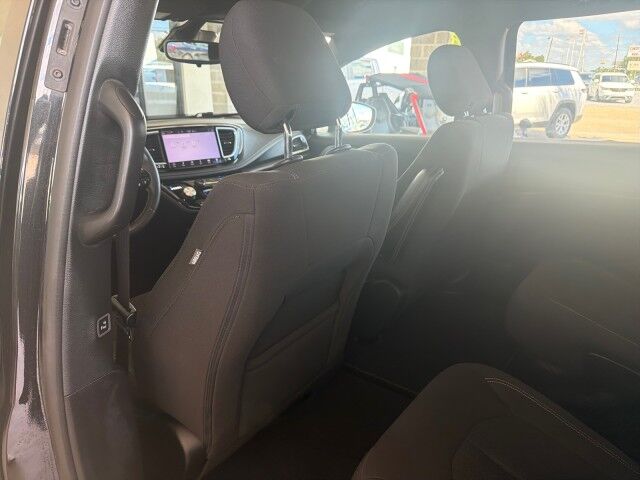 2023 Chrysler Pacifica Touring Lafayette LA