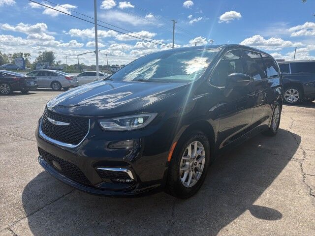 2023 Chrysler Pacifica Touring Lafayette LA