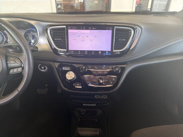 2023 Chrysler Pacifica Touring Lafayette LA
