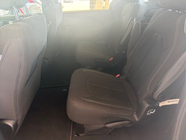 2023 Chrysler Pacifica Touring Lafayette LA