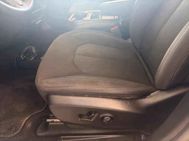 2023 Chrysler Pacifica Touring Lafayette LA