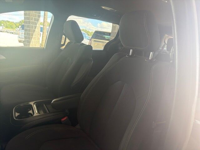 2023 Chrysler Pacifica Touring Lafayette LA
