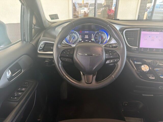 2023 Chrysler Pacifica Touring Lafayette LA