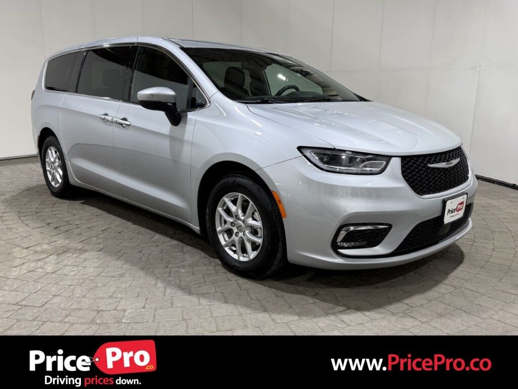 2023 Pacifica Touring
