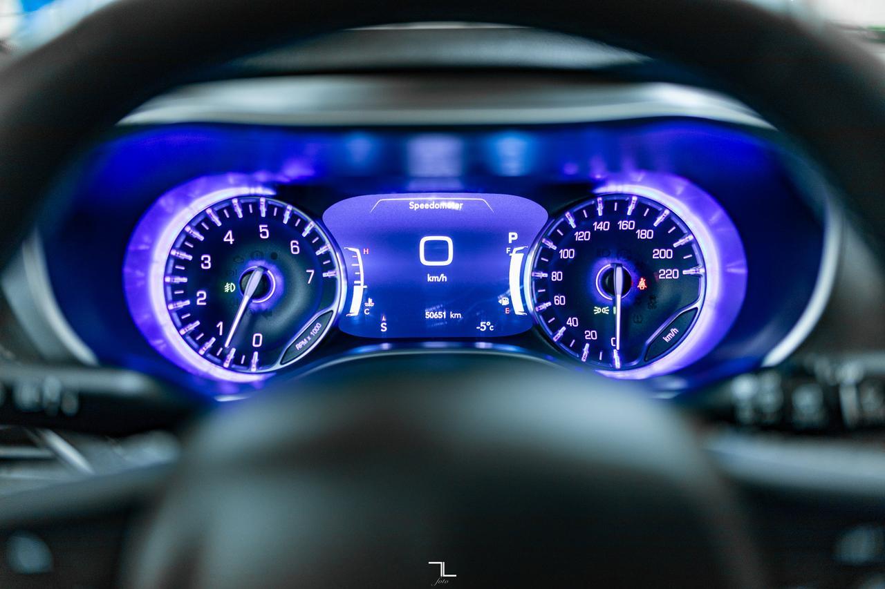 2023 Chrysler Pacifica Touring Power Doors BCam Red Deer AB