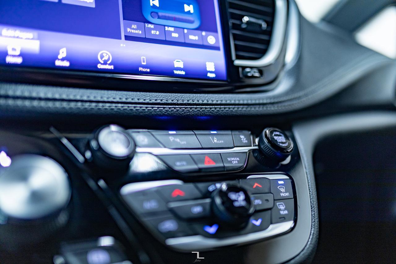 2023 Chrysler Pacifica Touring Power Doors BCam Red Deer AB