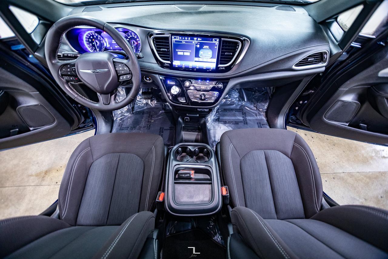 2023 Chrysler Pacifica Touring Power Doors BCam Red Deer AB