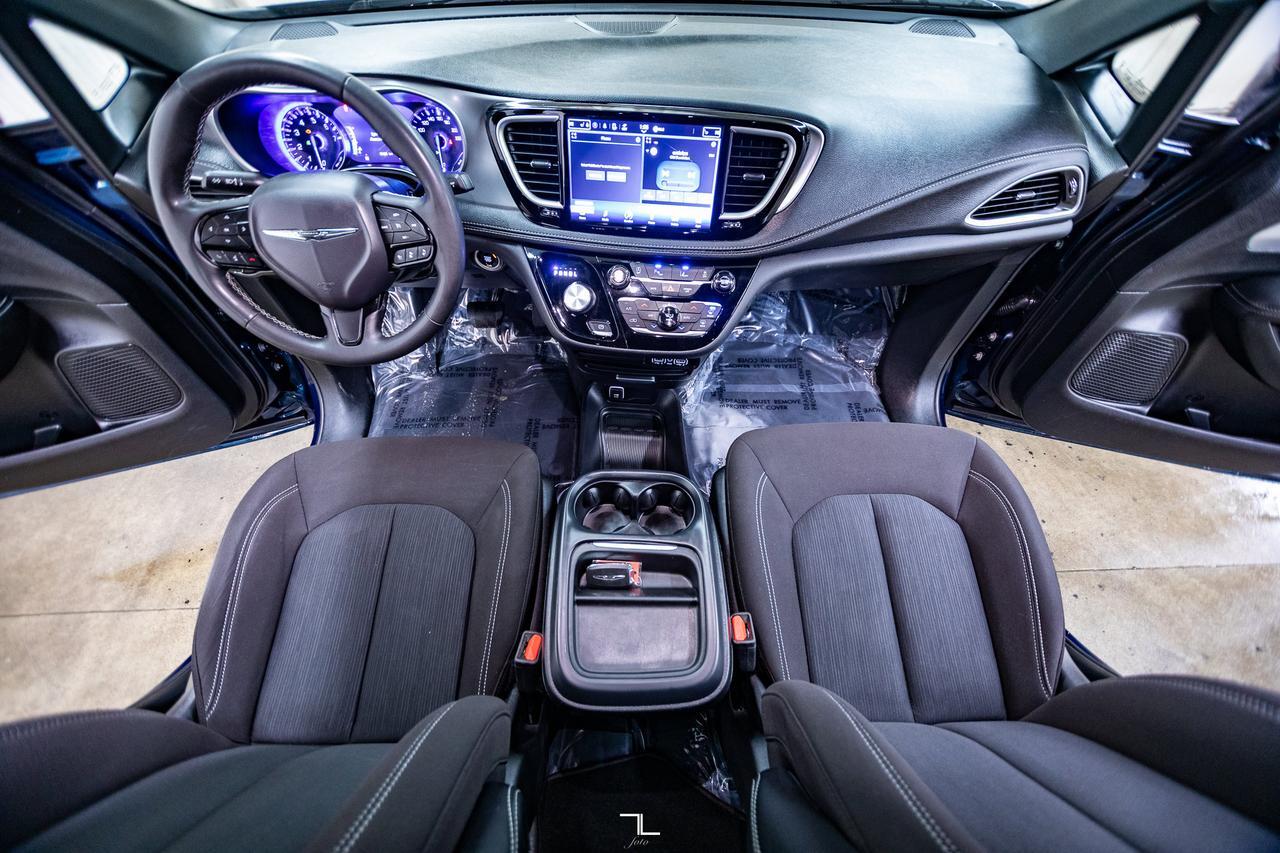 2023 Chrysler Pacifica Touring Power Doors BCam Red Deer AB
